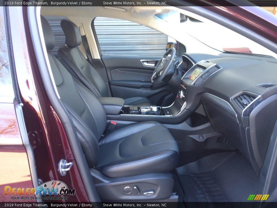 2019 Ford Edge Titanium Burgundy Velvet / Ebony Photo #16