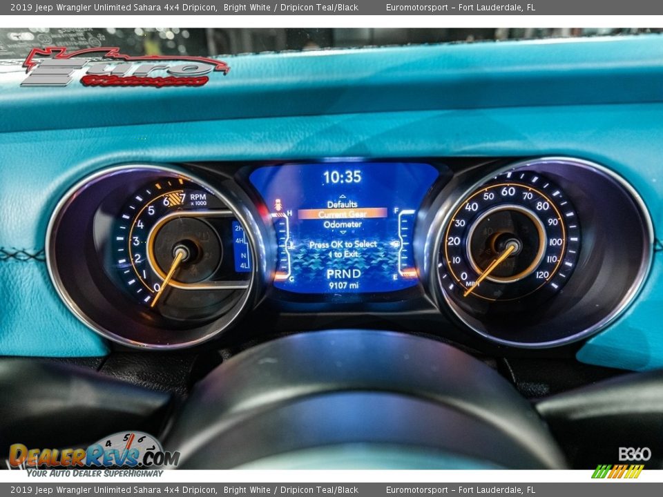 2019 Jeep Wrangler Unlimited Sahara 4x4 Dripicon Bright White / Dripicon Teal/Black Photo #16
