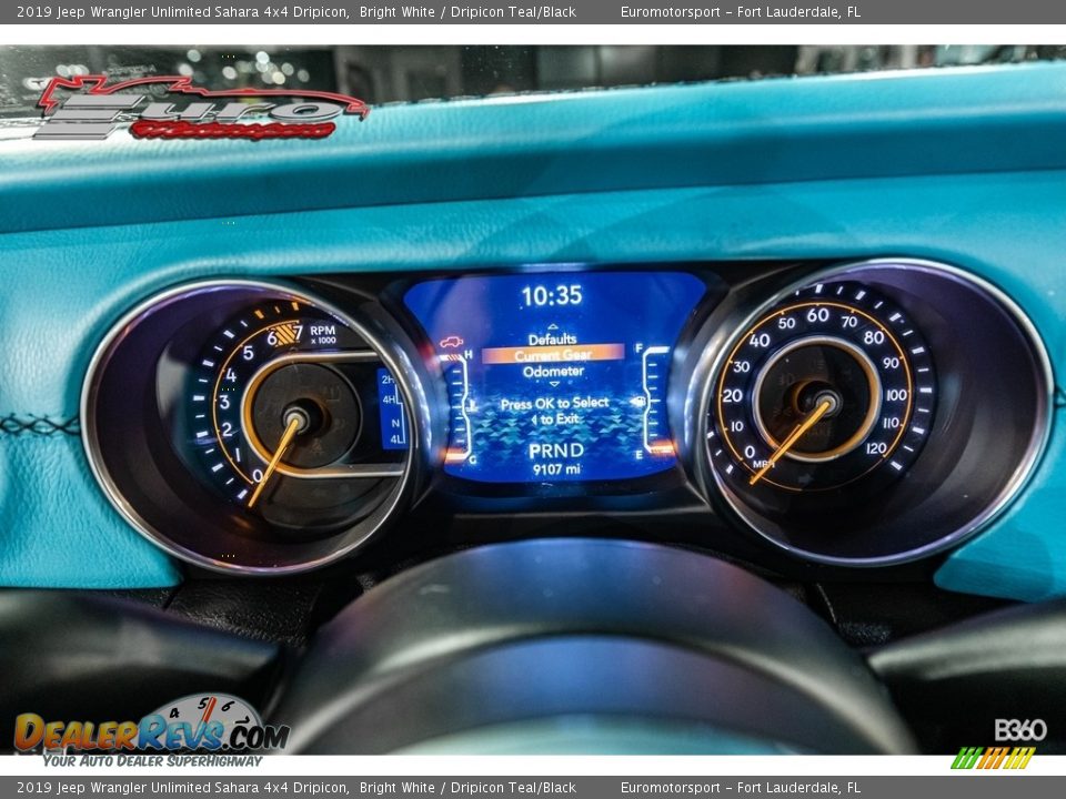 2019 Jeep Wrangler Unlimited Sahara 4x4 Dripicon Bright White / Dripicon Teal/Black Photo #17