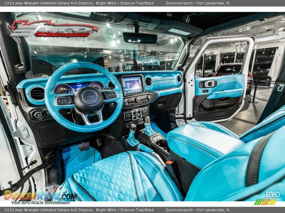 2019 Jeep Wrangler Unlimited Sahara 4x4 Dripicon Bright White / Dripicon Teal/Black Photo #24