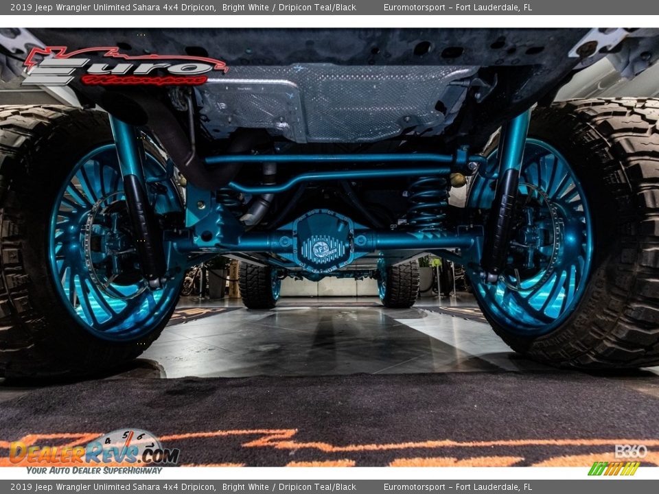 2019 Jeep Wrangler Unlimited Sahara 4x4 Dripicon Bright White / Dripicon Teal/Black Photo #43