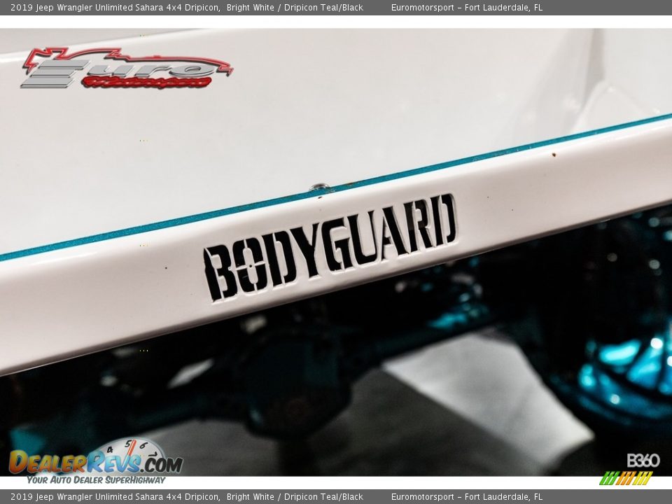 2019 Jeep Wrangler Unlimited Sahara 4x4 Dripicon Bright White / Dripicon Teal/Black Photo #48