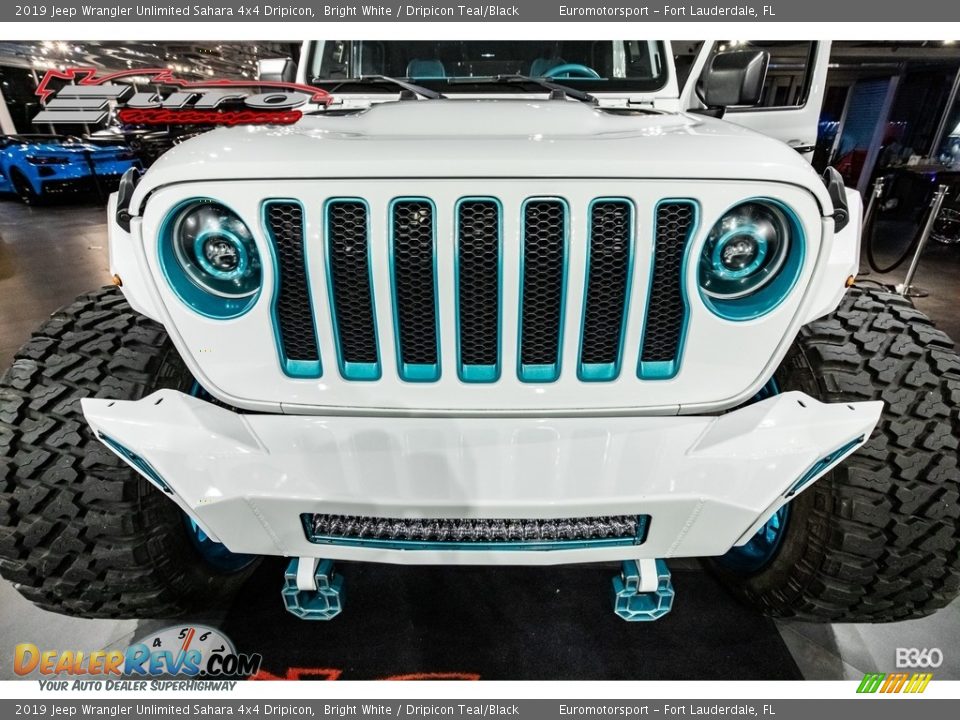 2019 Jeep Wrangler Unlimited Sahara 4x4 Dripicon Bright White / Dripicon Teal/Black Photo #51