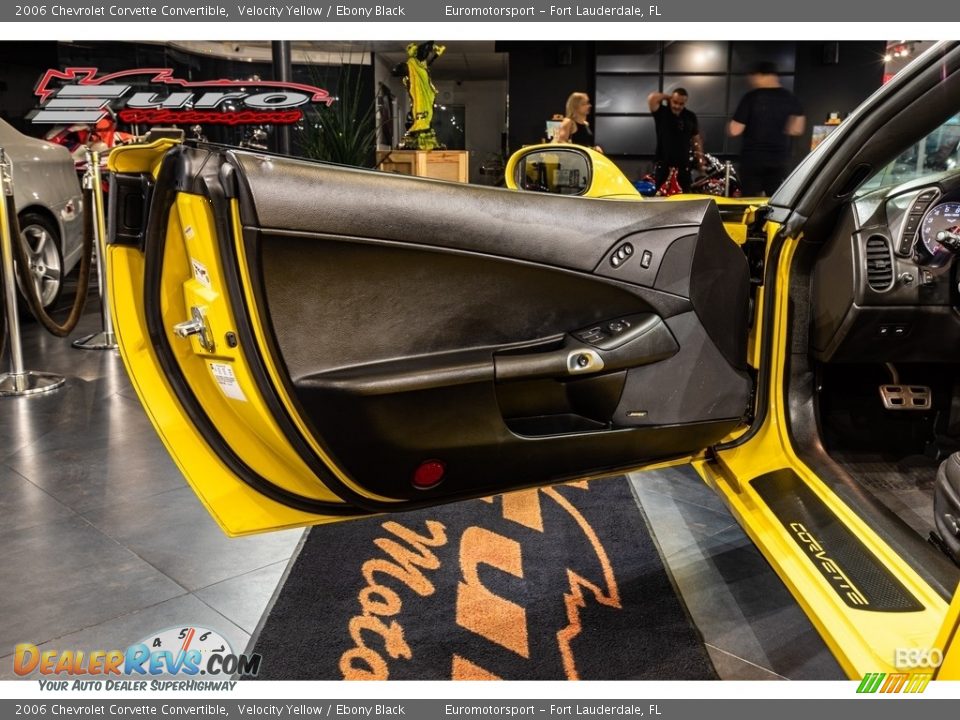 2006 Chevrolet Corvette Convertible Velocity Yellow / Ebony Black Photo #26