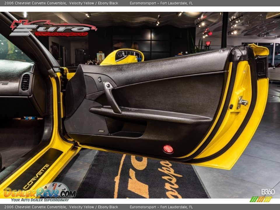 2006 Chevrolet Corvette Convertible Velocity Yellow / Ebony Black Photo #28
