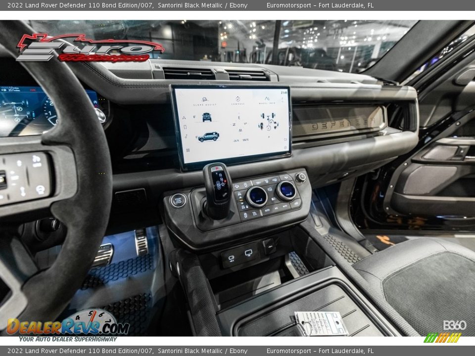 2022 Land Rover Defender 110 Bond Edition/007 Santorini Black Metallic / Ebony Photo #31