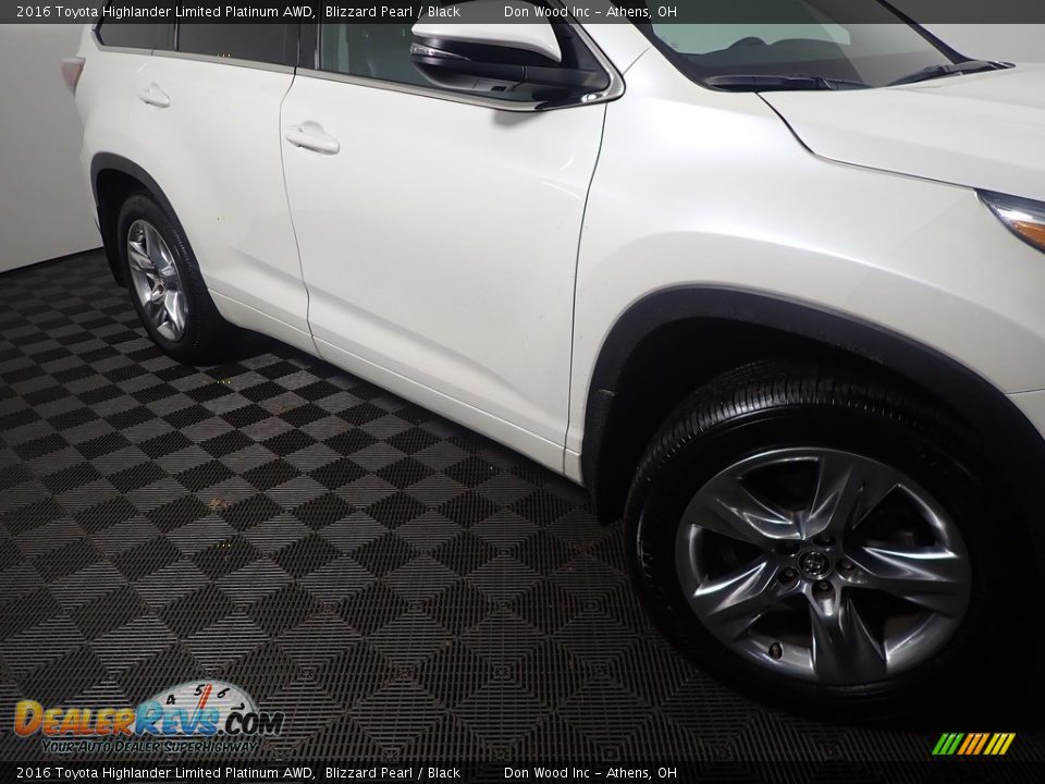 2016 Toyota Highlander Limited Platinum AWD Blizzard Pearl / Black Photo #7