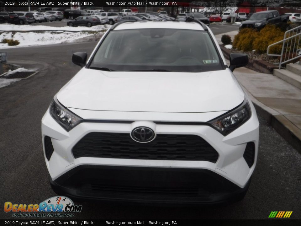 2019 Toyota RAV4 LE AWD Super White / Black Photo #11