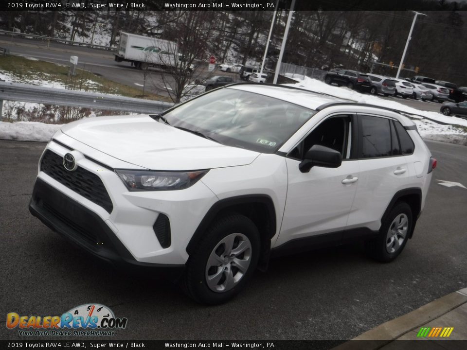 2019 Toyota RAV4 LE AWD Super White / Black Photo #12