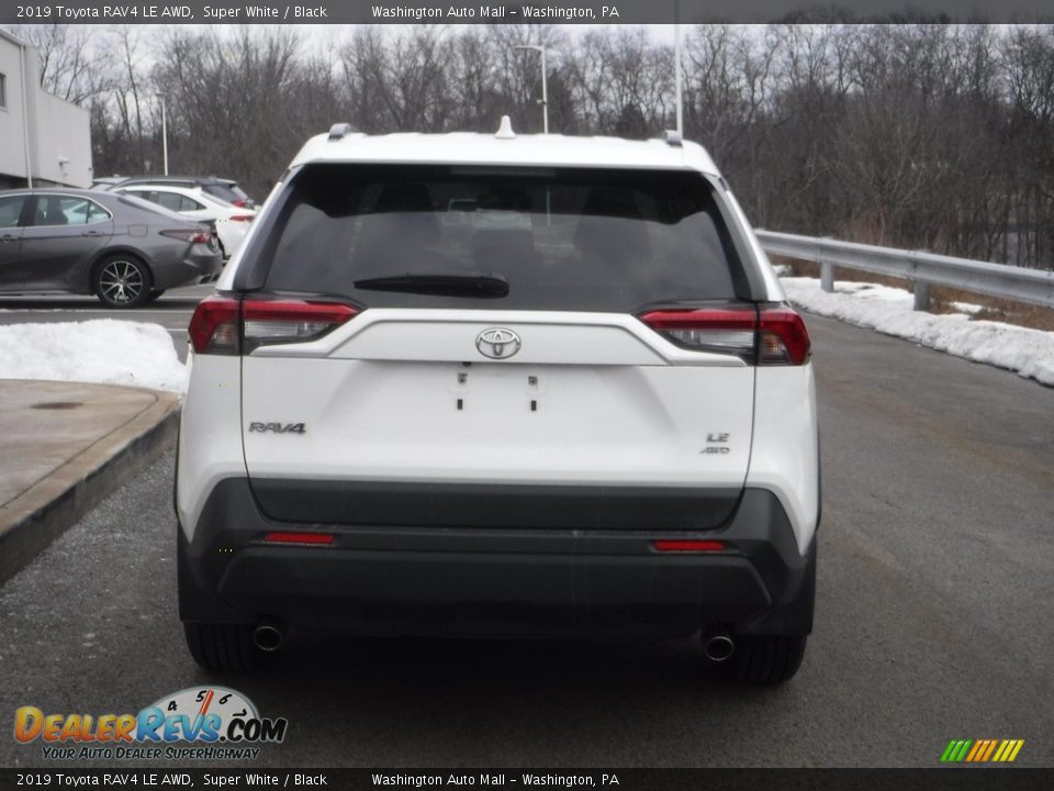 2019 Toyota RAV4 LE AWD Super White / Black Photo #15