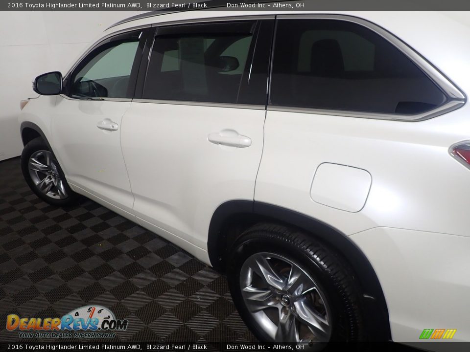 2016 Toyota Highlander Limited Platinum AWD Blizzard Pearl / Black Photo #22