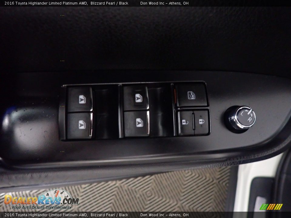 2016 Toyota Highlander Limited Platinum AWD Blizzard Pearl / Black Photo #25