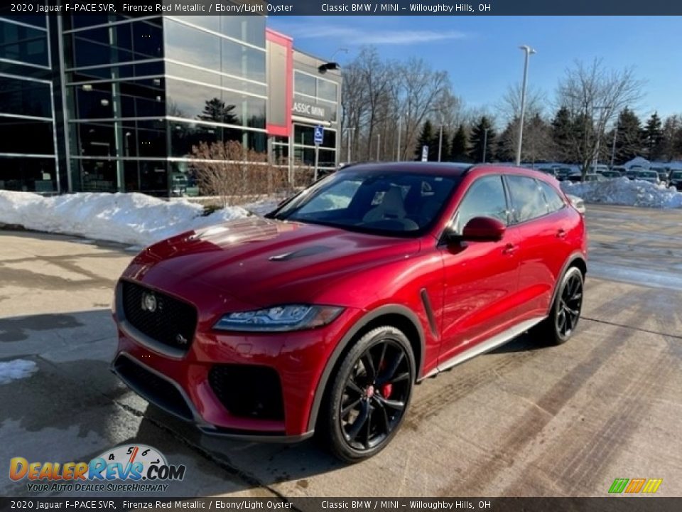 Front 3/4 View of 2020 Jaguar F-PACE SVR Photo #2