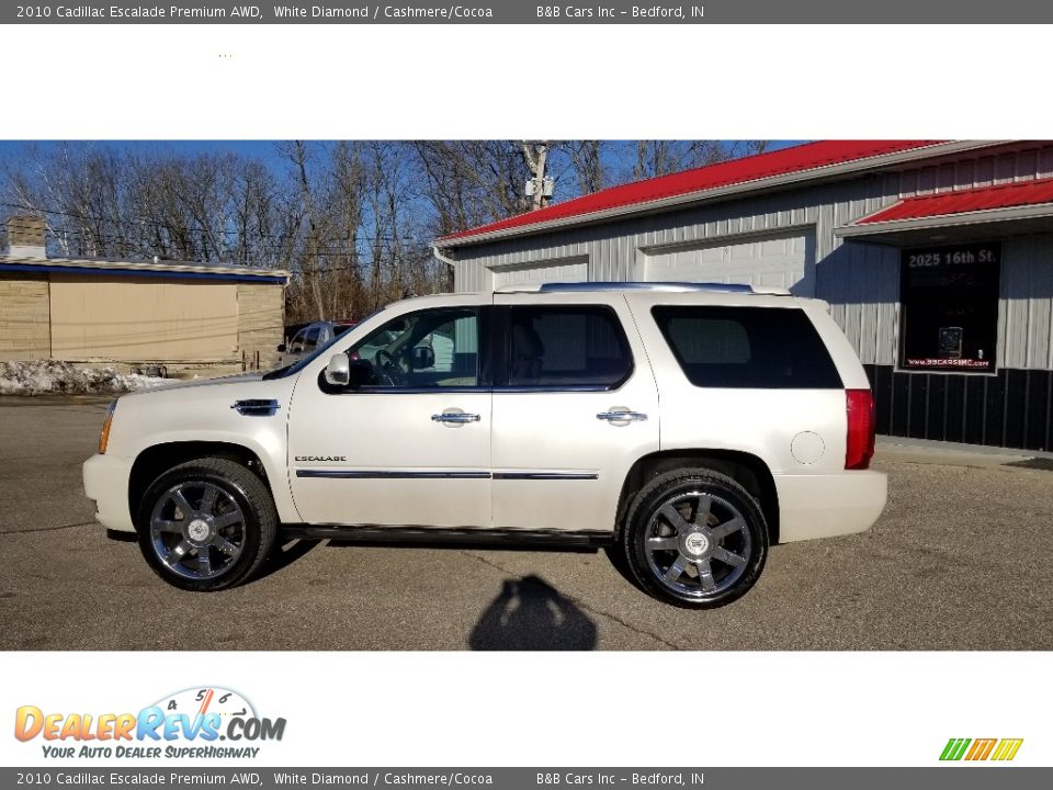 2010 Cadillac Escalade Premium AWD White Diamond / Cashmere/Cocoa Photo #2