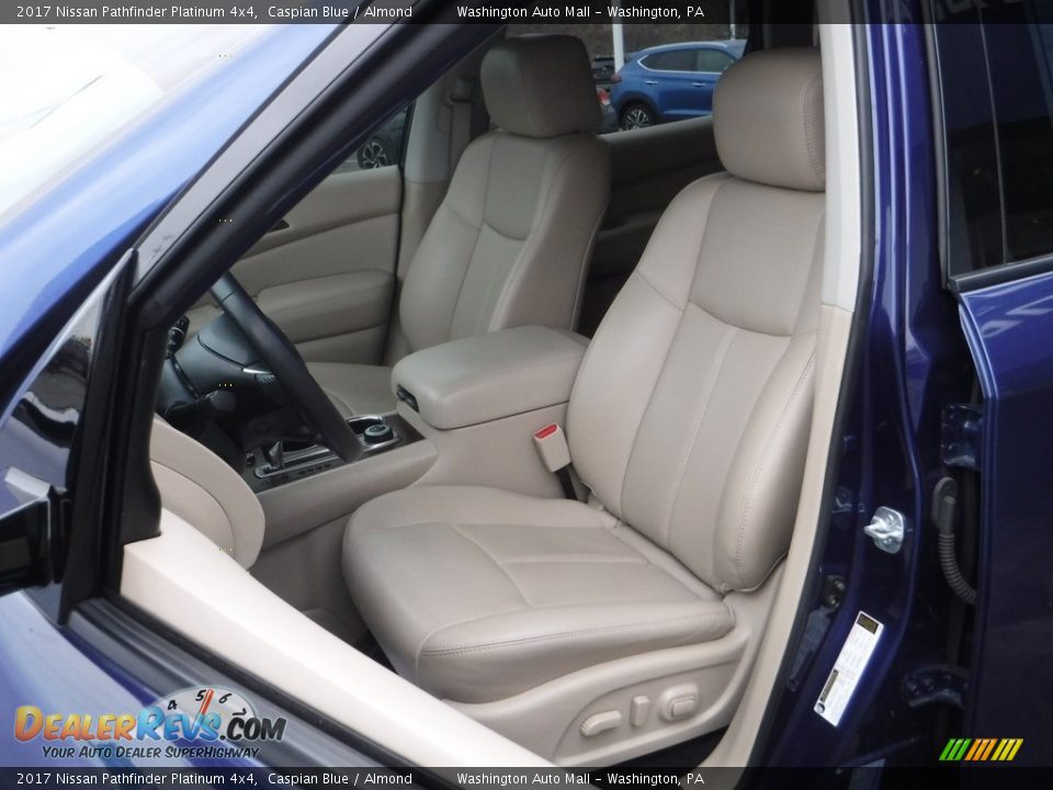 2017 Nissan Pathfinder Platinum 4x4 Caspian Blue / Almond Photo #18