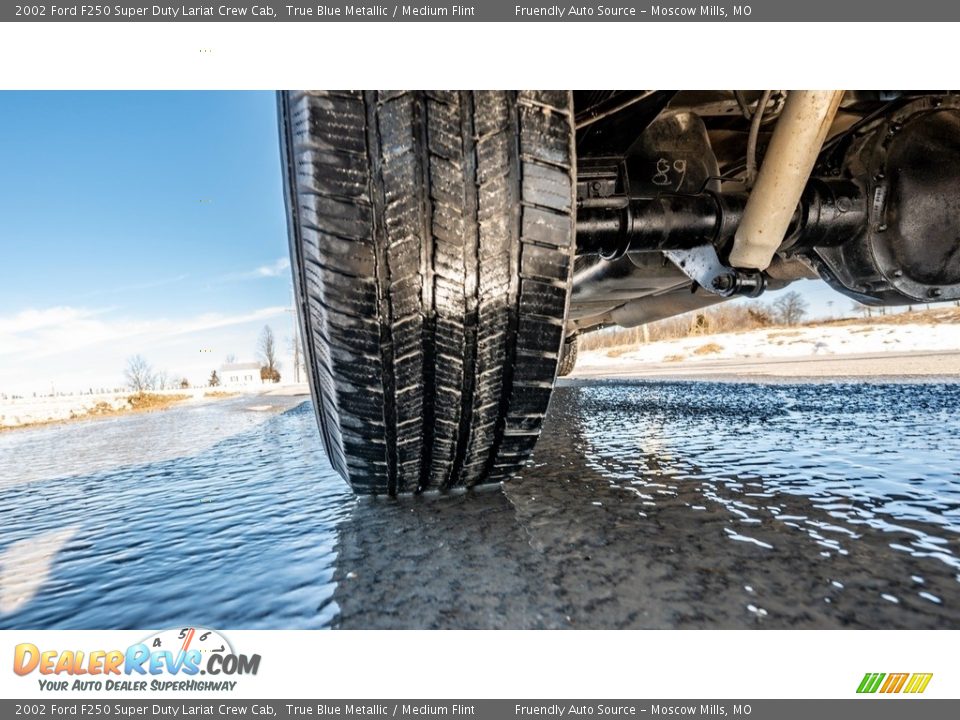 2002 Ford F250 Super Duty Lariat Crew Cab True Blue Metallic / Medium Flint Photo #14