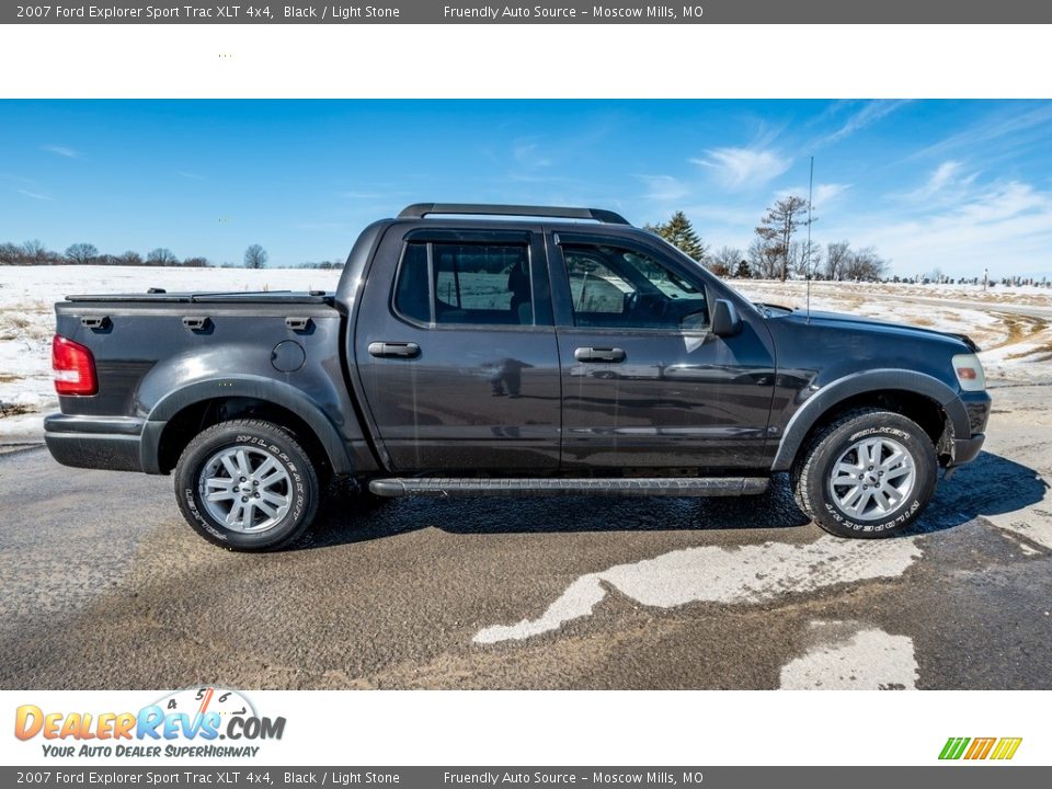 2007 Ford Explorer Sport Trac XLT 4x4 Black / Light Stone Photo #3