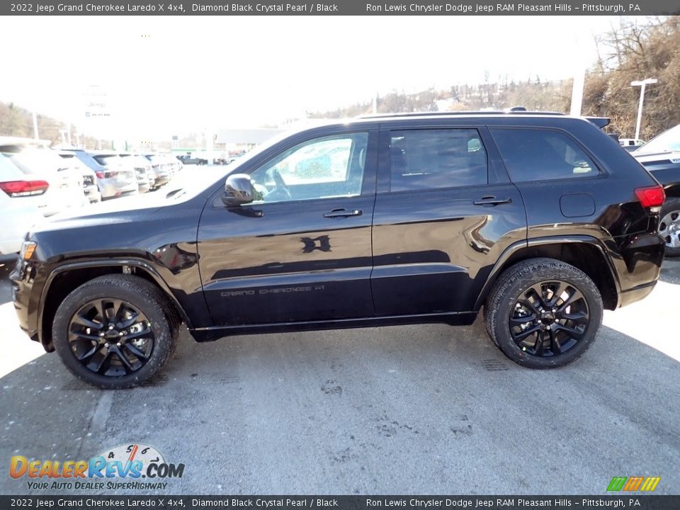 Diamond Black Crystal Pearl 2022 Jeep Grand Cherokee Laredo X 4x4 Photo #2