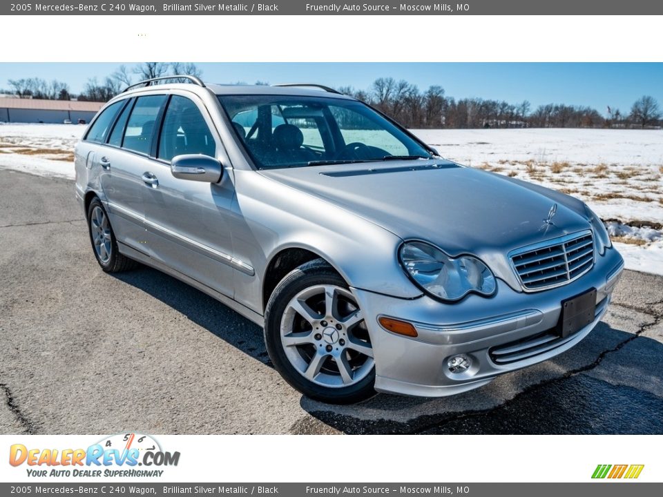 Front 3/4 View of 2005 Mercedes-Benz C 240 Wagon Photo #1