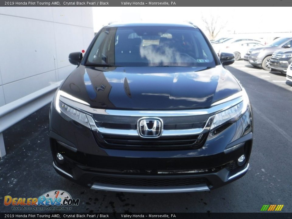 2019 Honda Pilot Touring AWD Crystal Black Pearl / Black Photo #5