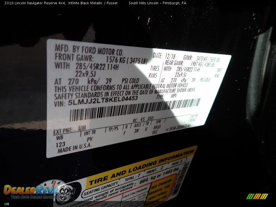 Lincoln Color Code UM Infinite Black Metallic