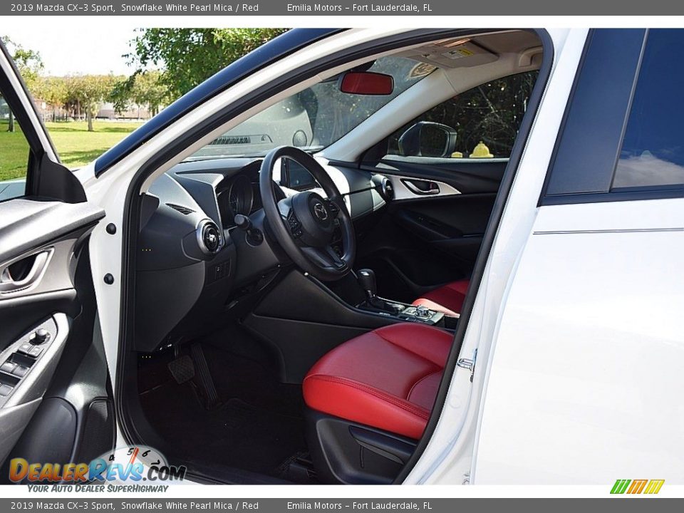 Front Seat of 2019 Mazda CX-3 Sport Photo #12