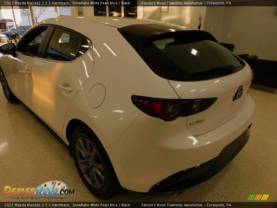2022 Mazda Mazda3 2.5 S Hatchback Snowflake White Pearl Mica / Black Photo #5