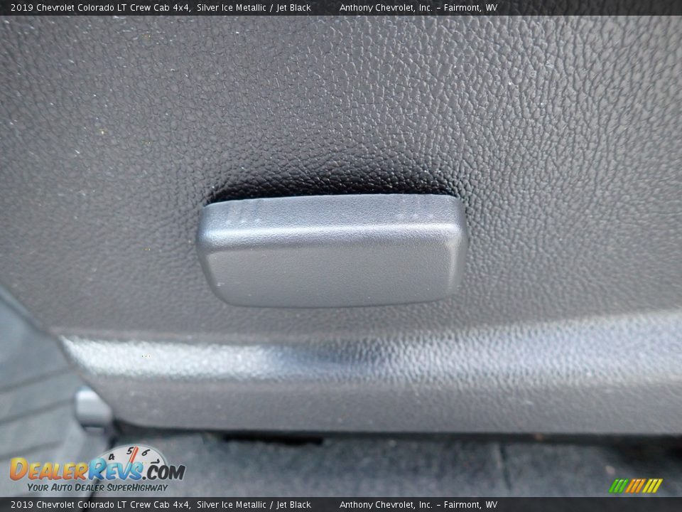 2019 Chevrolet Colorado LT Crew Cab 4x4 Silver Ice Metallic / Jet Black Photo #16