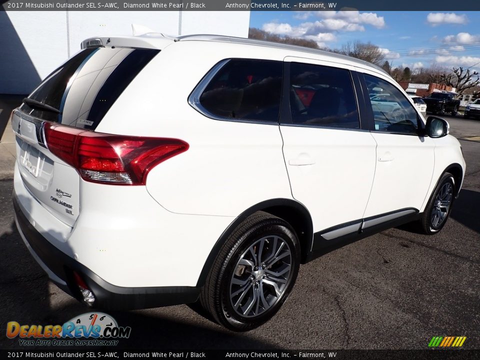 2017 Mitsubishi Outlander SEL S-AWC Diamond White Pearl / Black Photo #3