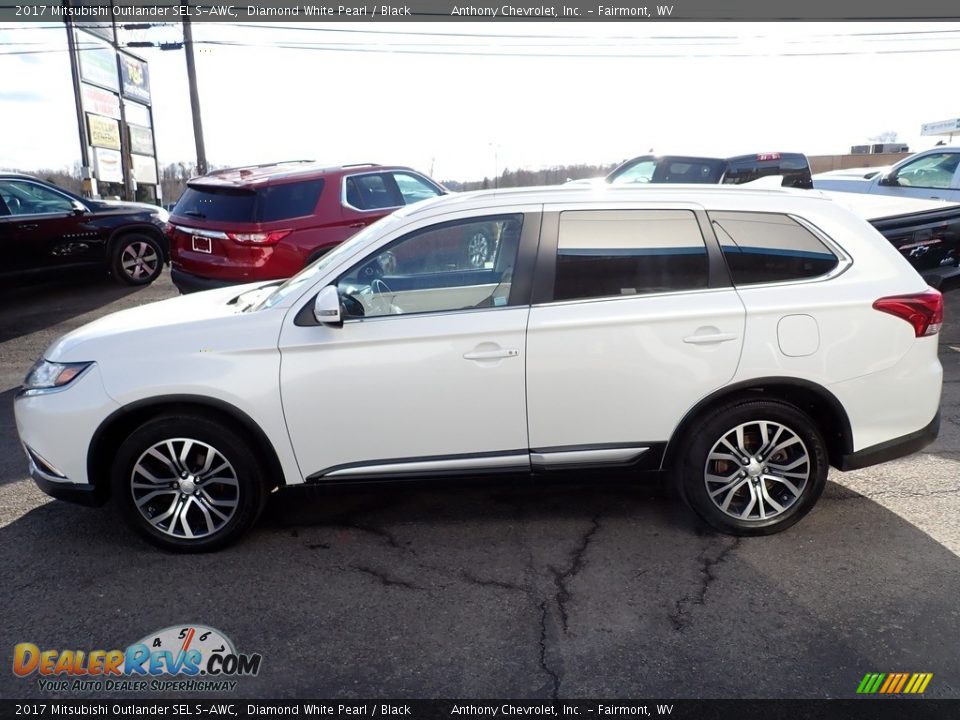 Diamond White Pearl 2017 Mitsubishi Outlander SEL S-AWC Photo #7