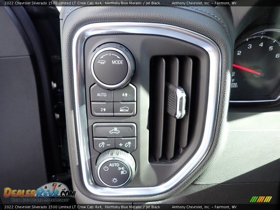 2022 Chevrolet Silverado 1500 Limited LT Crew Cab 4x4 Northsky Blue Metallic / Jet Black Photo #17