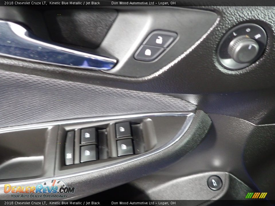 2018 Chevrolet Cruze LT Kinetic Blue Metallic / Jet Black Photo #16