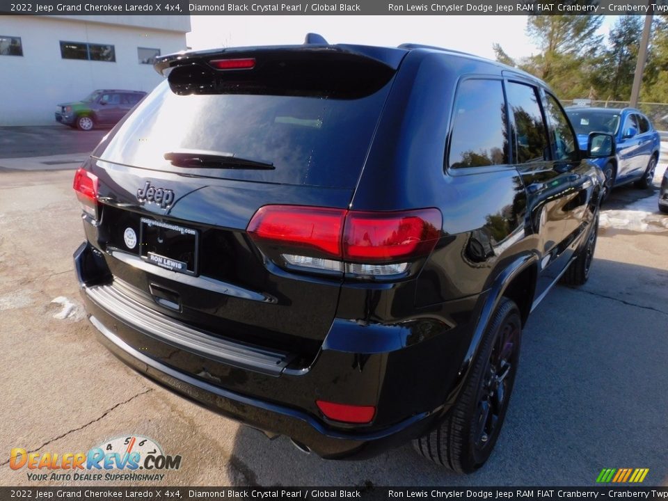 2022 Jeep Grand Cherokee Laredo X 4x4 Diamond Black Crystal Pearl / Global Black Photo #5