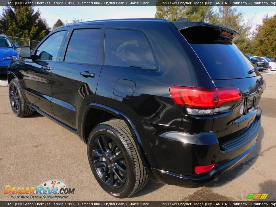 2022 Jeep Grand Cherokee Laredo X 4x4 Diamond Black Crystal Pearl / Global Black Photo #8