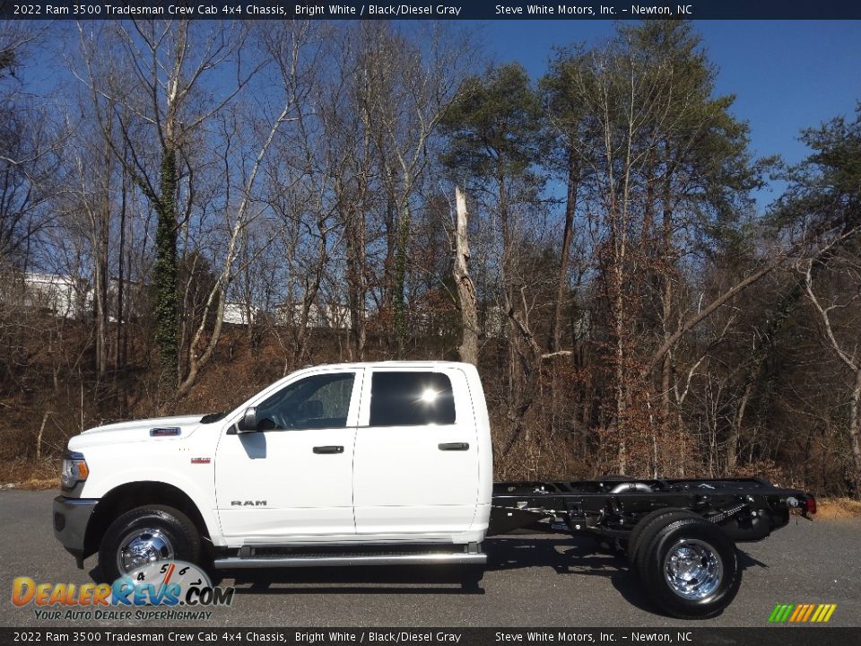 2022 Ram 3500 Tradesman Crew Cab 4x4 Chassis Bright White / Black/Diesel Gray Photo #1