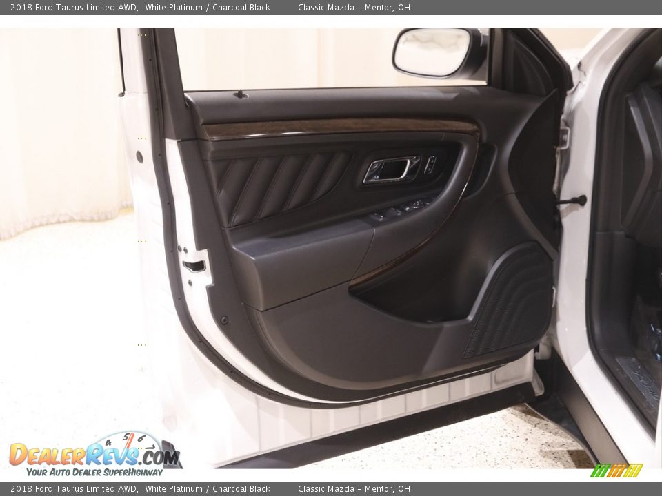 2018 Ford Taurus Limited AWD White Platinum / Charcoal Black Photo #5