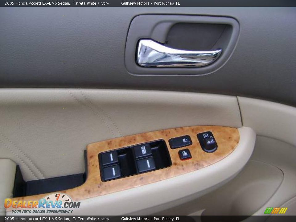 2005 Honda Accord EX-L V6 Sedan Taffeta White / Ivory Photo #13