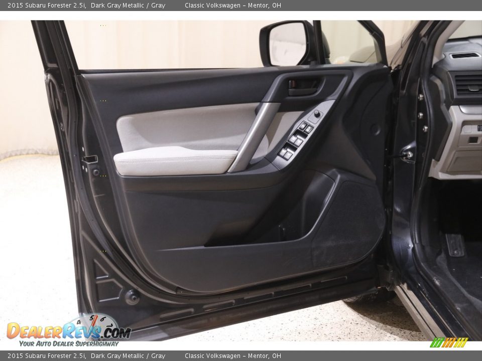 2015 Subaru Forester 2.5i Dark Gray Metallic / Gray Photo #4
