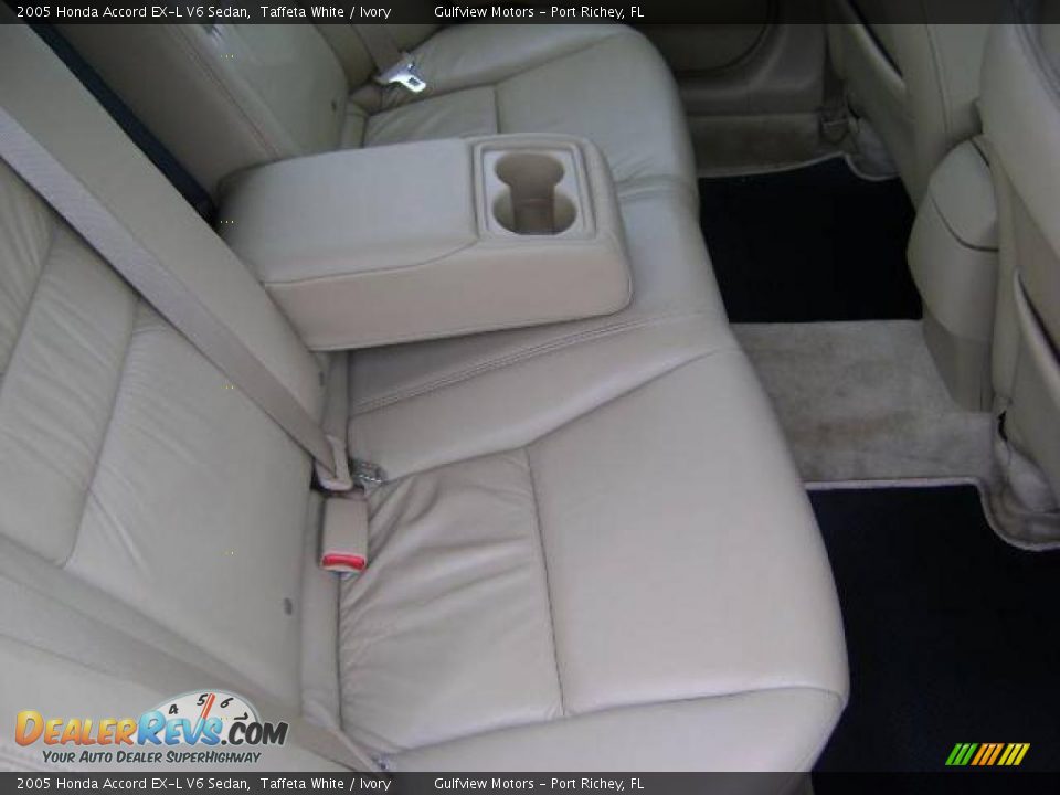2005 Honda Accord EX-L V6 Sedan Taffeta White / Ivory Photo #21