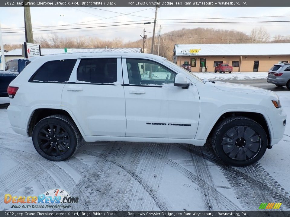 2022 Jeep Grand Cherokee Laredo X 4x4 Bright White / Black Photo #7