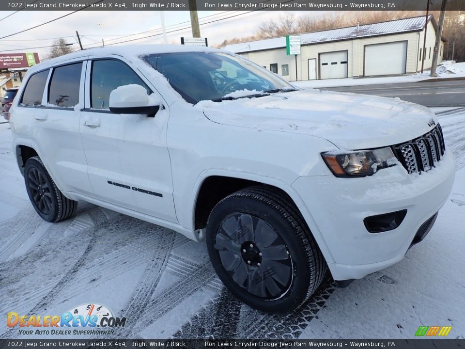 2022 Jeep Grand Cherokee Laredo X 4x4 Bright White / Black Photo #8