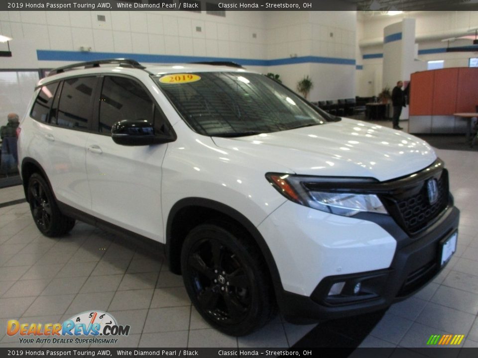 2019 Honda Passport Touring AWD White Diamond Pearl / Black Photo #3