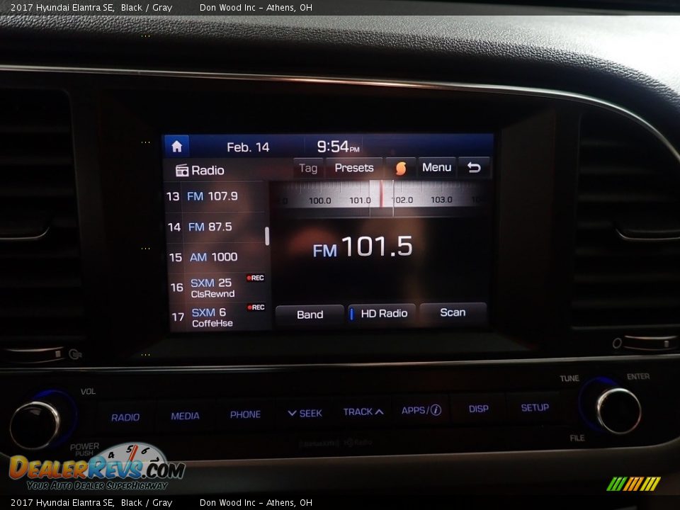 2017 Hyundai Elantra SE Black / Gray Photo #26