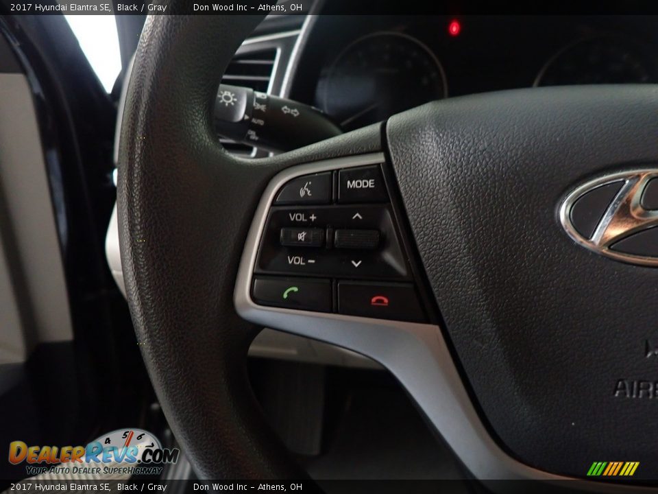 2017 Hyundai Elantra SE Black / Gray Photo #29