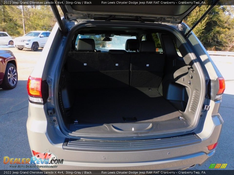 2022 Jeep Grand Cherokee Laredo X 4x4 Sting-Gray / Black Photo #7