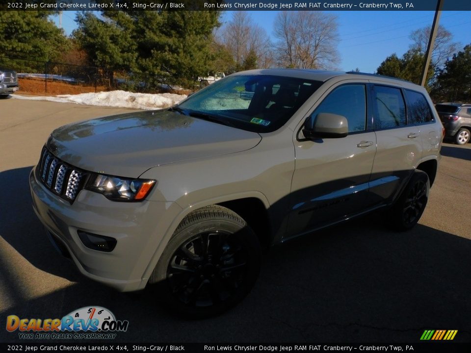 2022 Jeep Grand Cherokee Laredo X 4x4 Sting-Gray / Black Photo #9