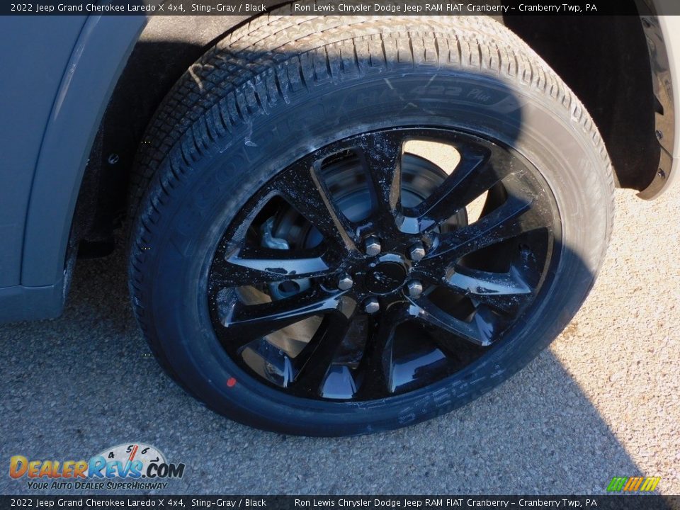 2022 Jeep Grand Cherokee Laredo X 4x4 Sting-Gray / Black Photo #10