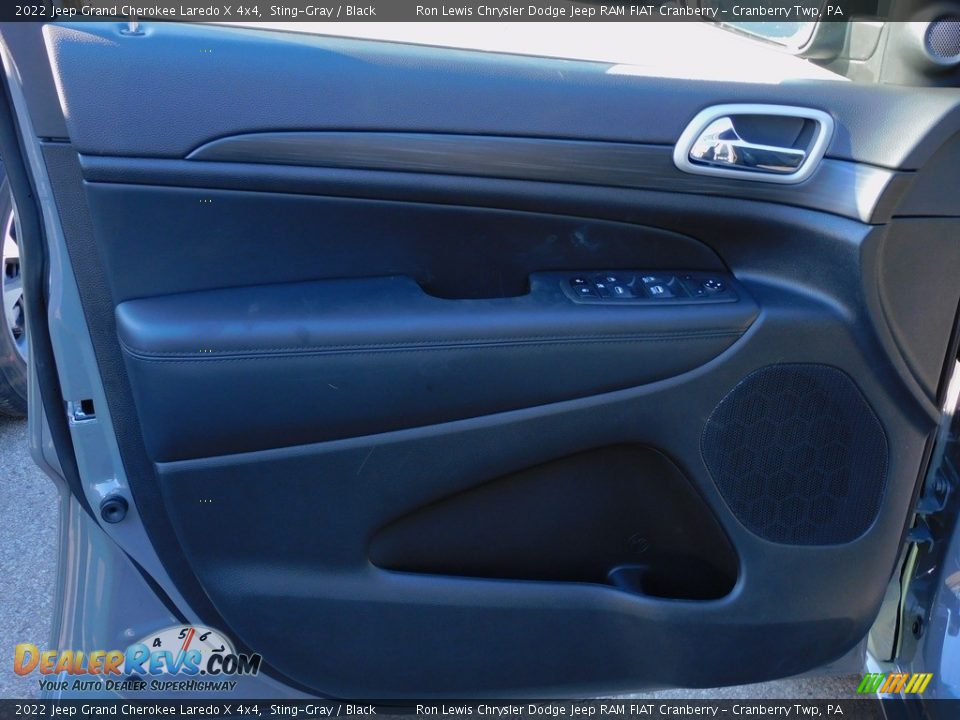 2022 Jeep Grand Cherokee Laredo X 4x4 Sting-Gray / Black Photo #14