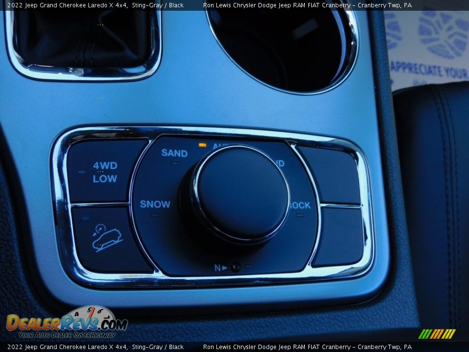 2022 Jeep Grand Cherokee Laredo X 4x4 Sting-Gray / Black Photo #18
