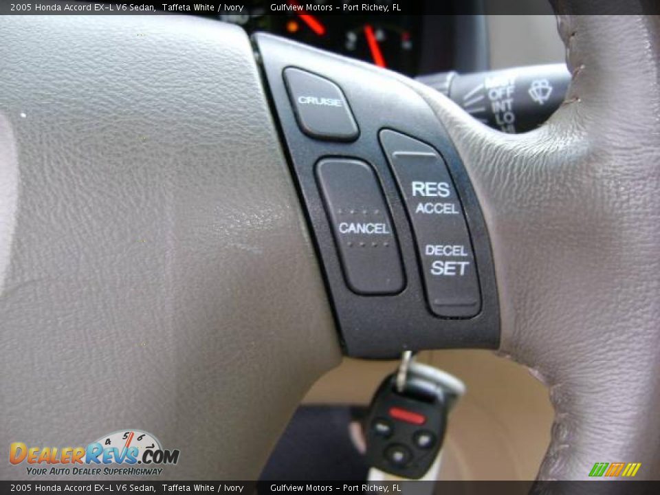 2005 Honda Accord EX-L V6 Sedan Taffeta White / Ivory Photo #29